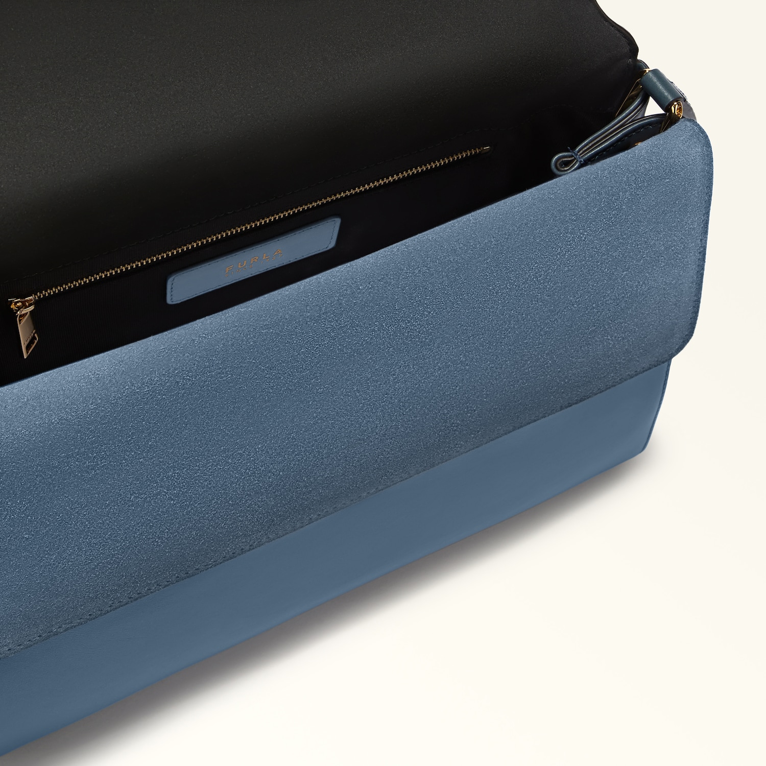 WB01804_BX4185_1002_GU000_W1